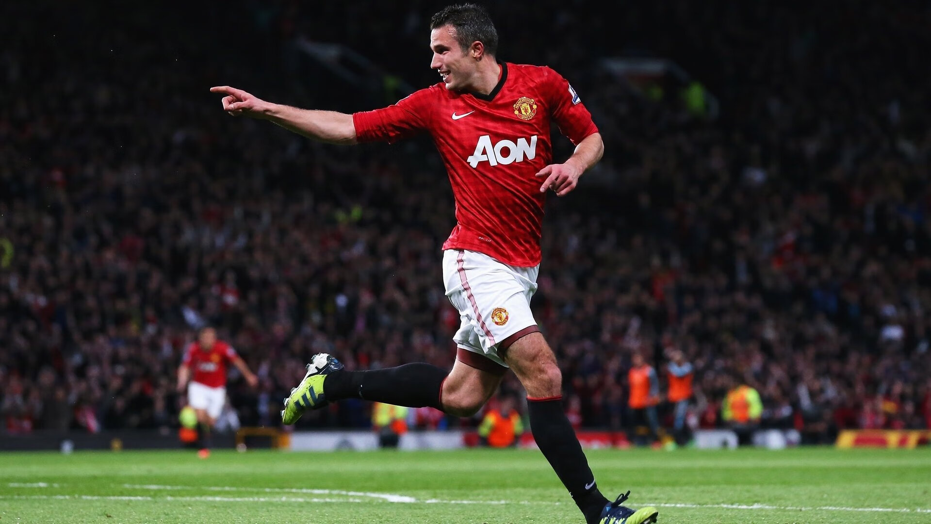 黄喜灿，从罗马的叹息到乌拉圭的梦魇，一个韩国球员的防守革命