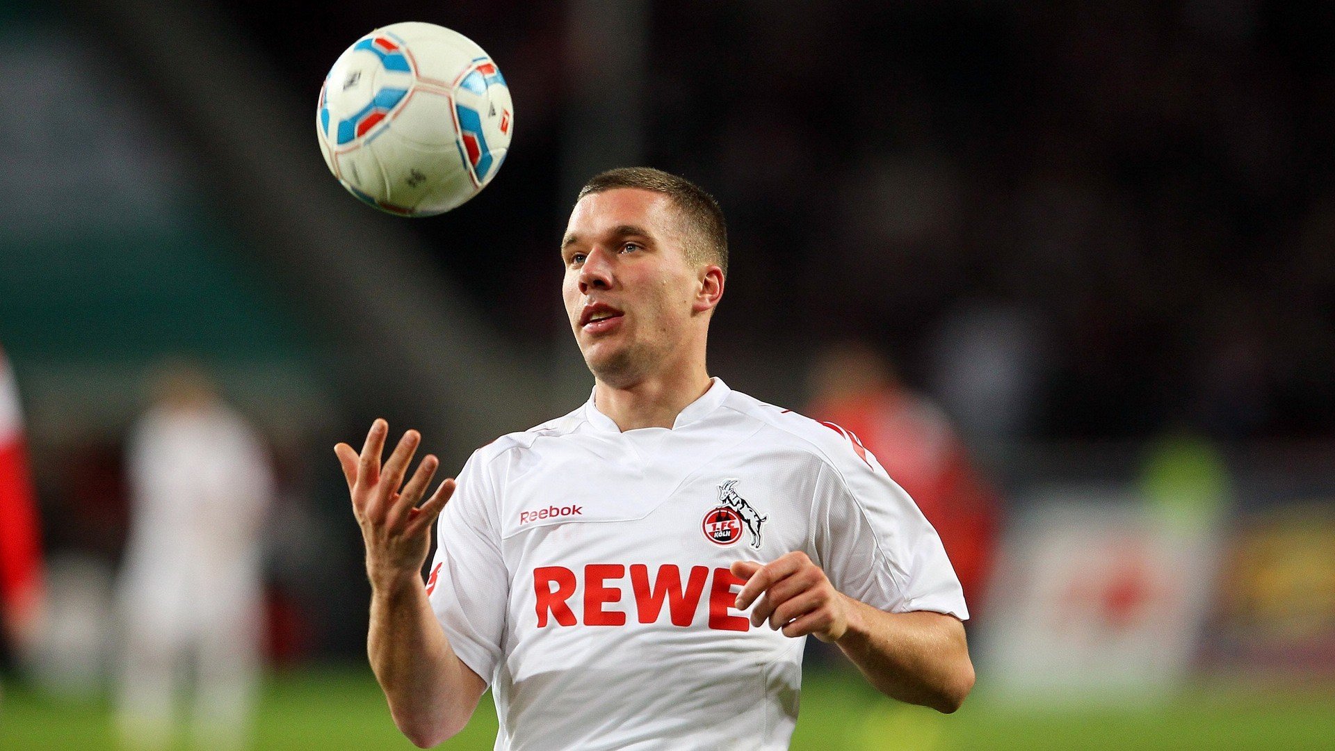 季后赛抢七之夜,浓眉关键时刻站出来