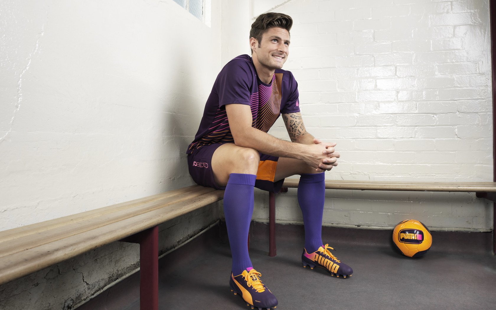 当佛罗伦萨的叹息桥回响着乌克兰的呐喊,体育如何缝合破碎的世界?