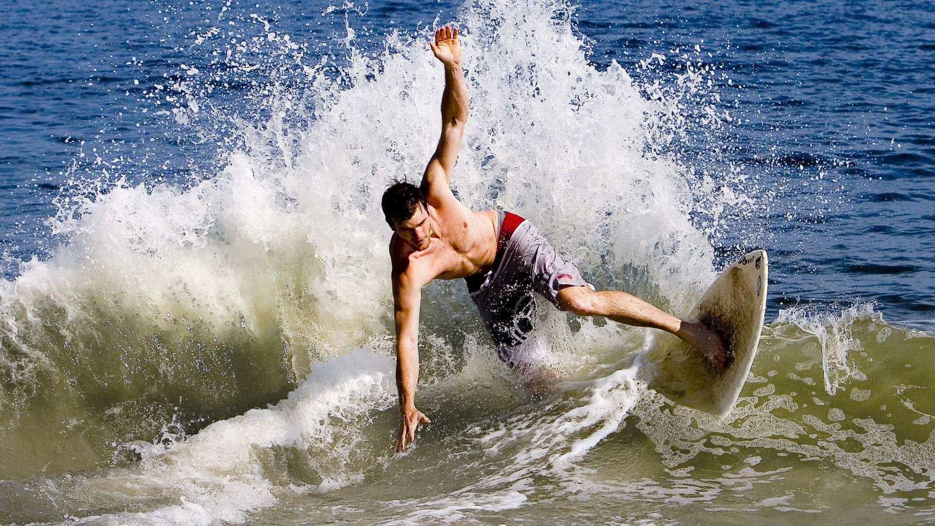 双城记，福克斯德甲封神夜，上海队争冠战公牛精神的东方回响